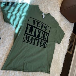 Vet’s Lives Matter t-shirt army green XL